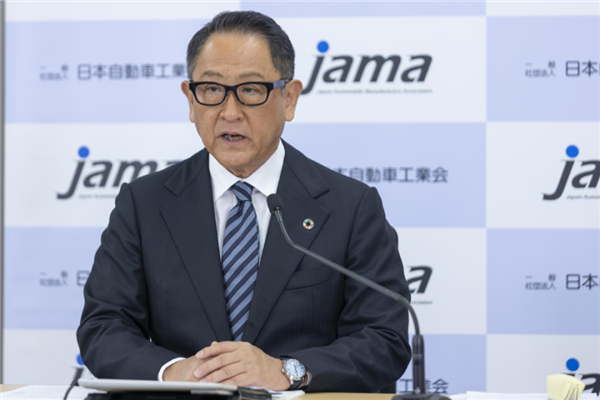 丰田高管再轰电动车:推广越快 司机越爱油车!
