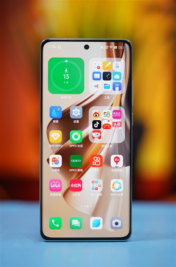 6400万大底潜望长焦!OPPO Reno 10+图赏