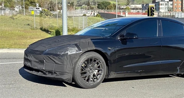 特斯拉开清库存！Model 3优惠2万甩卖 新款真的要来了