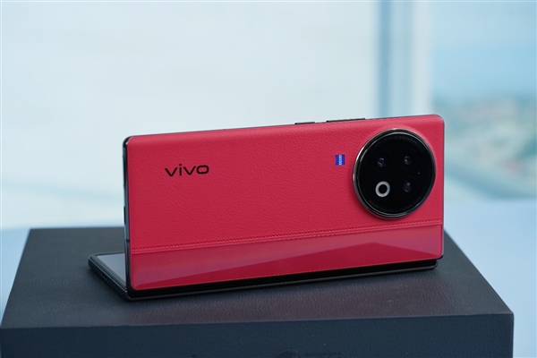 创七项折叠屏的全球唯一!vivo X Fold2图赏