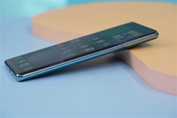 三主摄复刻哈苏!OPPO Find X6图赏