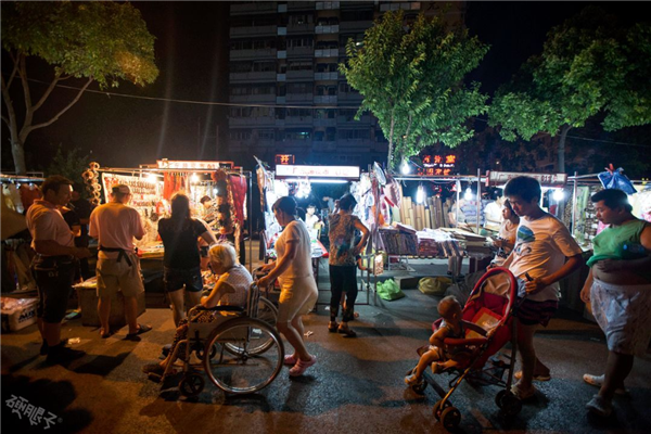 全中国的夜市 是不是都是一个妈生的？