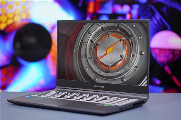 酷睿i7+RTX 4060!机械革命极光Pro游戏本图赏