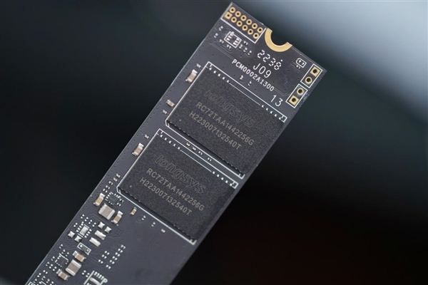 国产内存+国产SSD!小米迷你主机图赏 新办公神器
