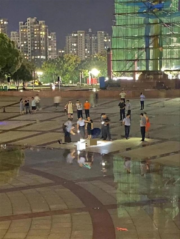 浙江2人遭雷击身亡：雷雨天一定要小心这几点