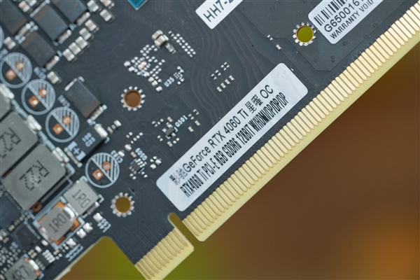 纯白千层镜！影驰RTX 4060 Ti 8GB星曜OC图赏