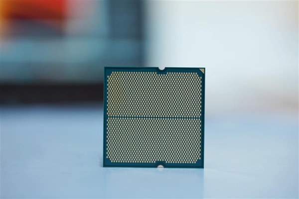 游戏秒杀i9-13900K!AMD锐龙7 7800X3D图赏