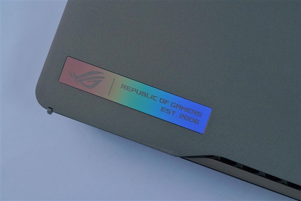 13代i9+RTX 4070加持!ROG幻16经典版 2023图赏