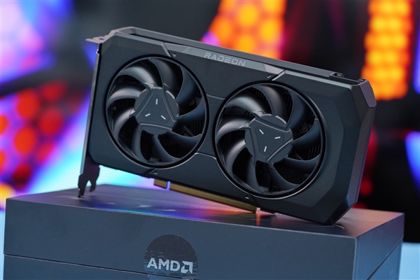硬刚RTX 4060 Ti！AMD RX 7600图赏
