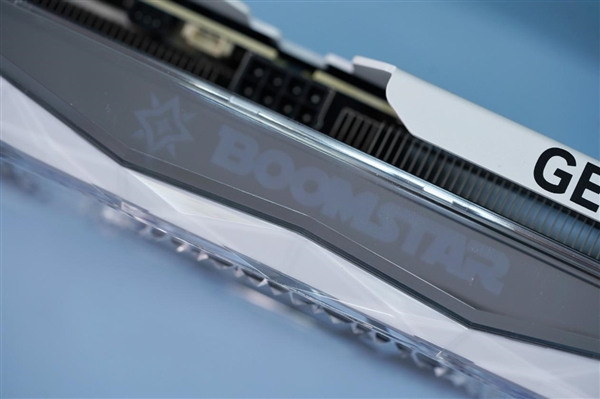 纯白千层镜！影驰RTX 4060 Ti 8GB星曜OC图赏