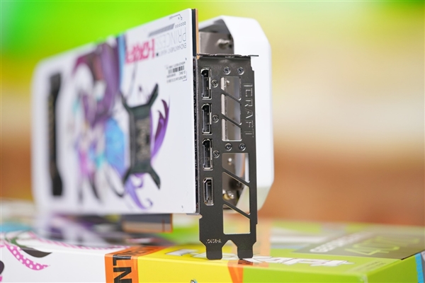 通体白色高颜值!铭瑄RTX 4070 iCraft OS12G瑷珈显卡图赏