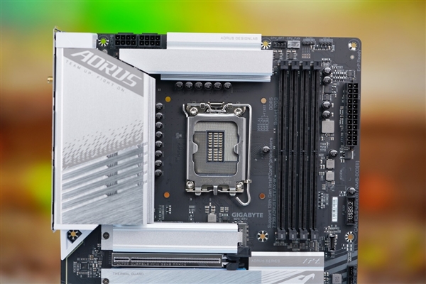 新一代小雕！技嘉Z790 AORUS ELITE AX主板图赏