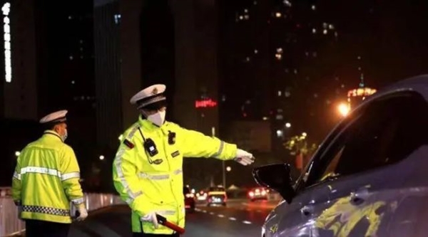提高醉驾入刑门槛上热搜 网友吵翻天了