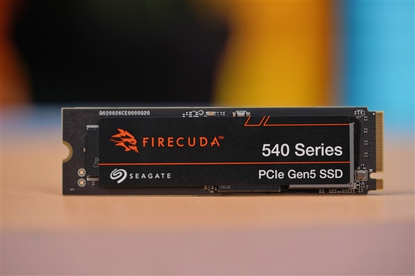 希捷第一款PCIe 5.0 SSD！酷玩540 2TB图赏：狂飙10000MB/