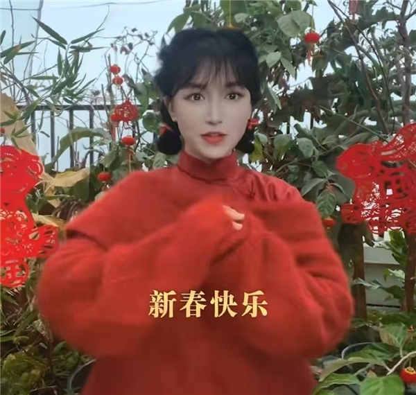断更500多天后李子柒首发视频祝福 网友质疑其整容：面部僵硬