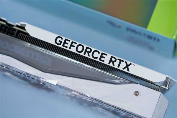 纯白千层镜！影驰RTX 4060 Ti 8GB星曜OC图赏