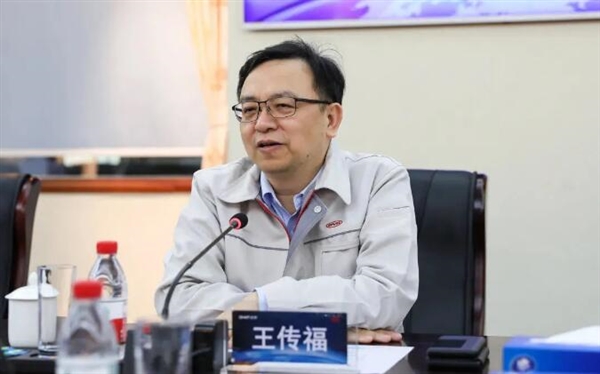 数度哽咽 王传福首次展示脆弱 比亚迪终成一哥