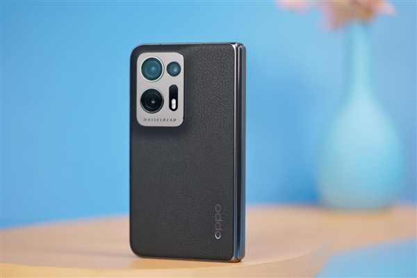 最轻横向形态折叠手机！OPPO Find N2图赏