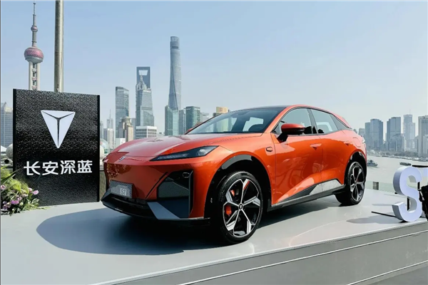 16.99万起!零重力座椅、无框车门、三种动力选择 长安深蓝S7即将上市