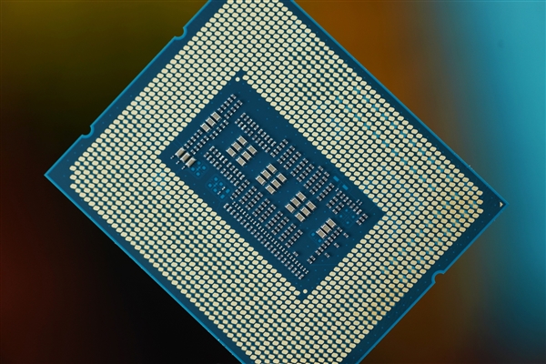 中国内地市场特供！Intel i7-13790F处理器图赏