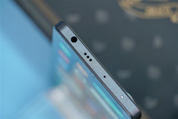 魔法氛围拉满!Redmi Note 12 Turbo哈利波特版图赏