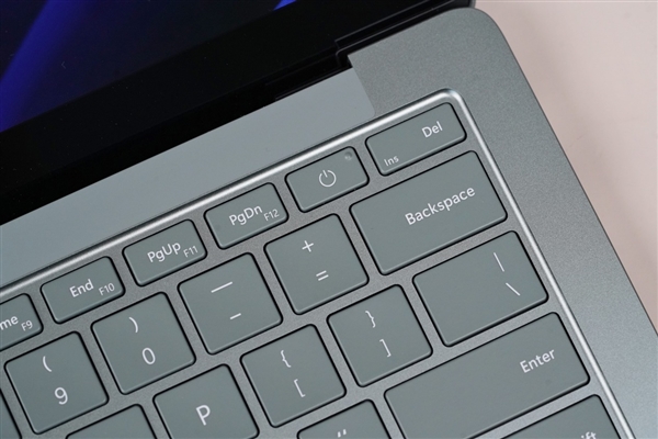 2.2K高色域触控屏!微软Surface Laptop 5图赏