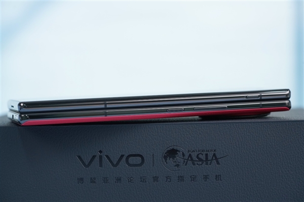 创七项折叠屏的全球唯一!vivo X Fold2图赏