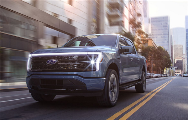 福特CEO：特斯拉Cybertruck好看不中用、对F-150构不成威胁