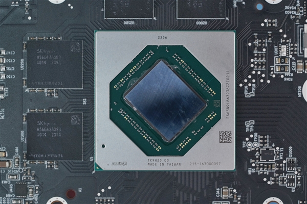 硬刚RTX 4060 Ti！AMD RX 7600图赏