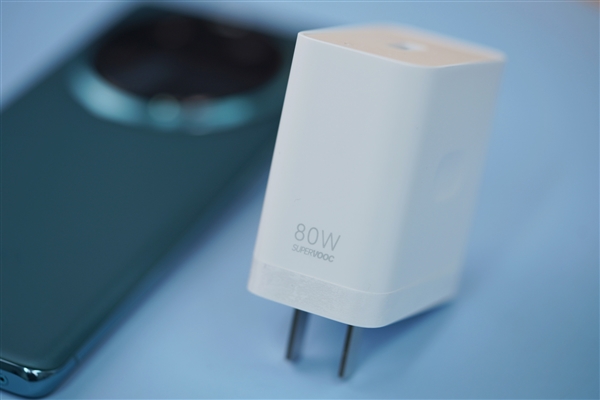 三主摄复刻哈苏!OPPO Find X6图赏