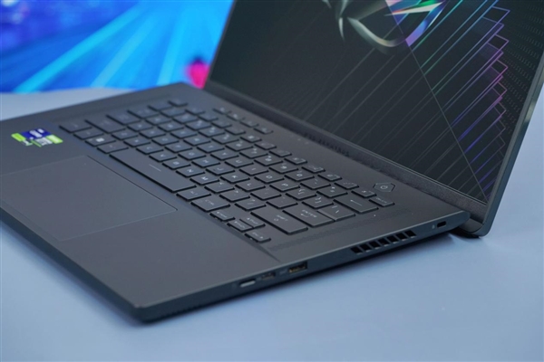 13代i9+RTX 4070加持!ROG幻16经典版 2023图赏