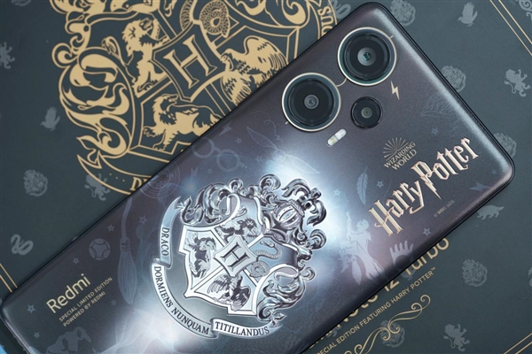 魔法氛围拉满!Redmi Note 12 Turbo哈利波特版图赏