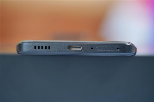 16GB内存+1TB存储仅2899元!Redmi K60 1TB顶配版图赏