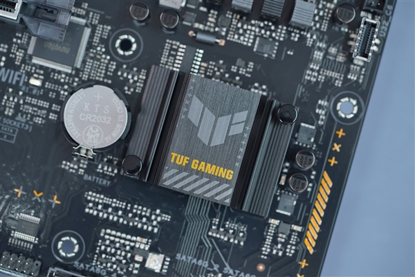 AM5电竞小钢炮!华硕TUF GAMING A620M-PLUS WIFI电竞特工主板图赏