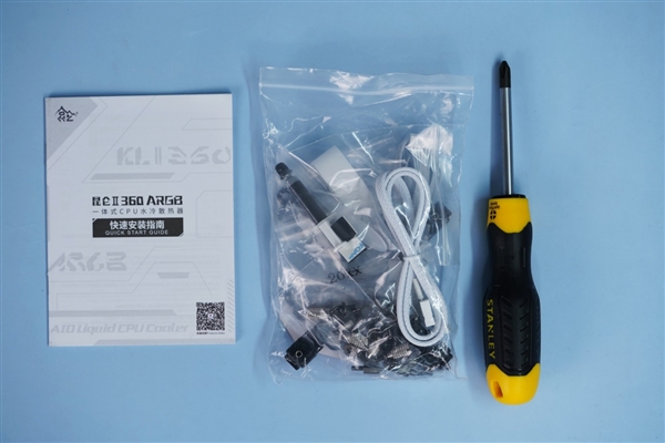 配2.1英寸显示屏!鑫谷昆仑II 360 ARGB水冷散热器图赏
