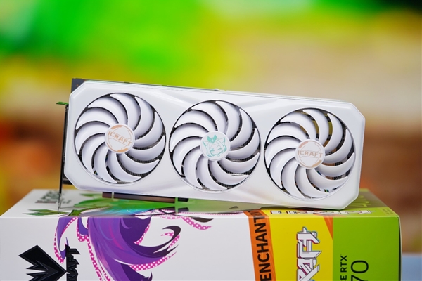 通体白色高颜值!铭瑄RTX 4070 iCraft OS12G瑷珈显卡图赏