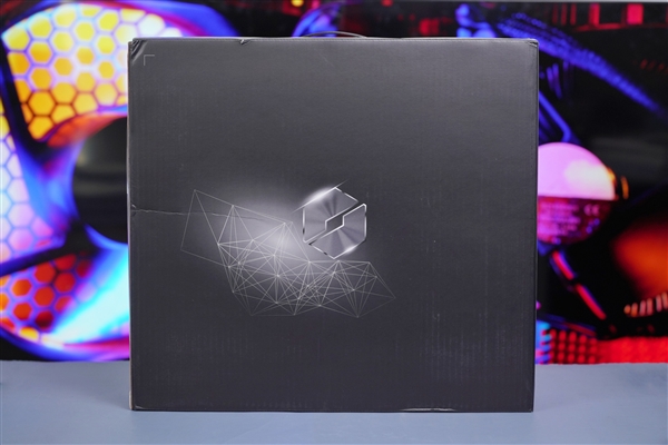 酷睿i7+RTX 4060!机械革命极光Pro游戏本图赏