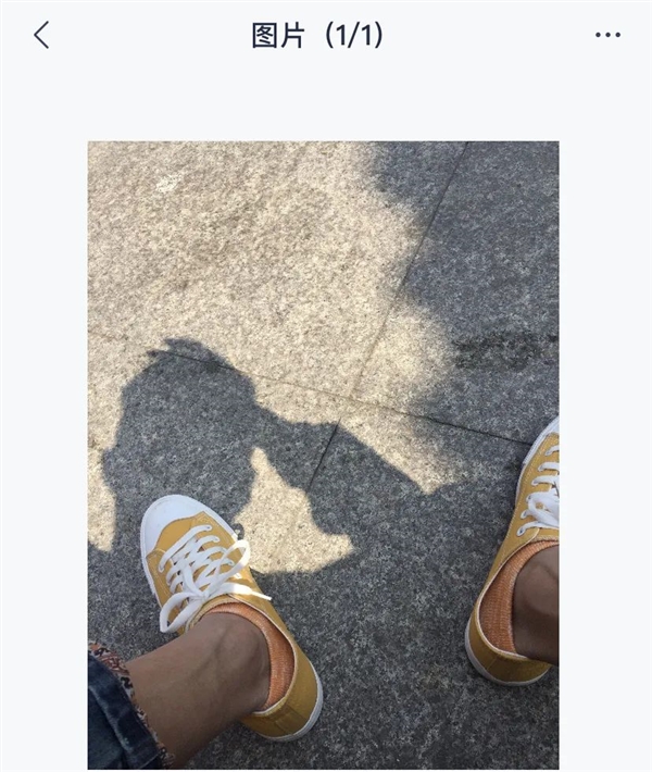 站着喝酒的孔乙己:就像写字楼里的年轻人