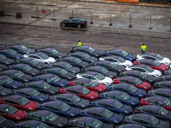 成本只有Model 3一半 特斯拉纸泄露:20万以下小钢炮来了