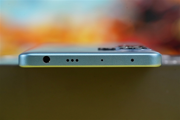 首发第二代骁龙7+!Redmi Note 12 Turbo图赏