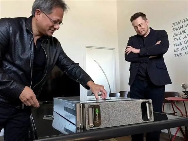 自动驾驶一夜变“牛夫人” 英伟达直击AI命门
