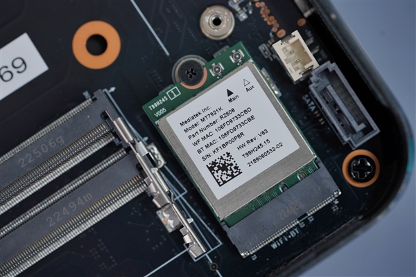 锐龙9 6900HX加持！魔方M600迷你主机图赏