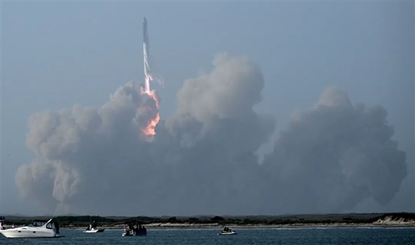 星舰首飞失败 凌空爆炸:马斯克为何如此执着?事关美国大业