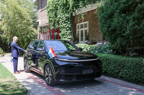 排面!理想L7成卢森堡大使馆官方用车:“这是中国最棒的车”