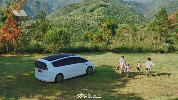 博主自制理想纯电MPV效果图 李想:和实车比能打60分了