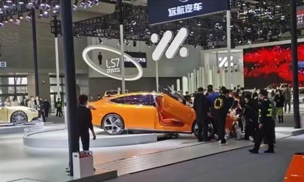 形似小鹏P7 网传小米汽车曝光?实为大运旗下、曾“溜”出展台