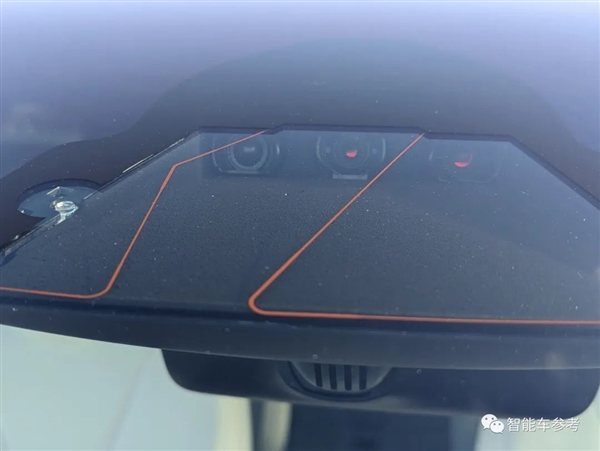 不按常理出牌!特斯拉最新HW4.0交付:直接上车Model X/S、还降价了