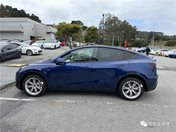 想买特斯拉Model 3的朋友:能等一等就等一等!