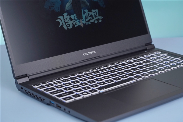 i7-12650H+3050仅4699元!七彩虹将星X15游戏本图赏