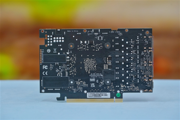 纯白千层镜！影驰RTX 4060 Ti 8GB星曜OC图赏